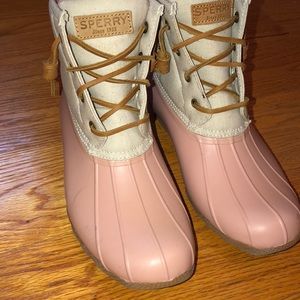 light pink sperry boots
